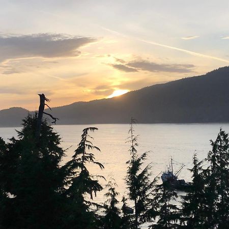 Port Renfrew Vacation Rentals Esterno foto