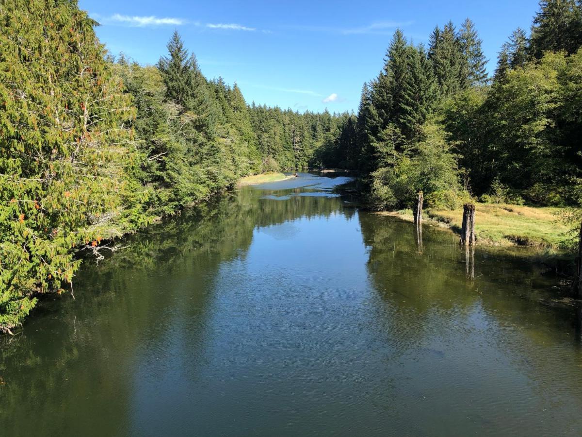 Port Renfrew Vacation Rentals Esterno foto
