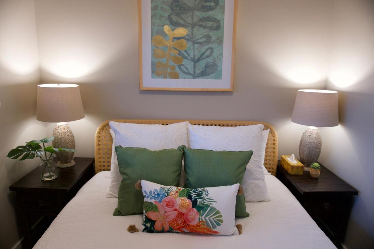 Port Renfrew Vacation Rentals Esterno foto