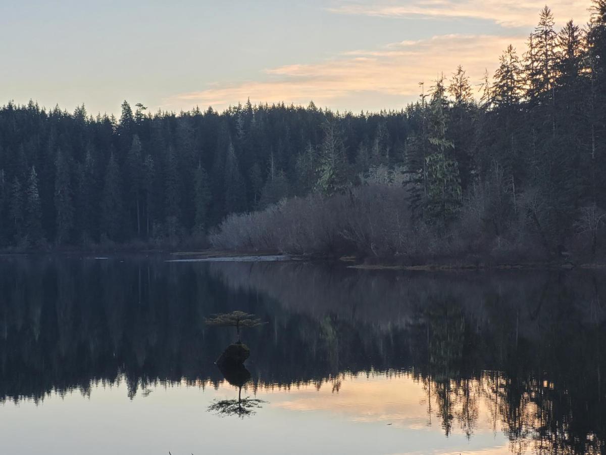 Port Renfrew Vacation Rentals Esterno foto