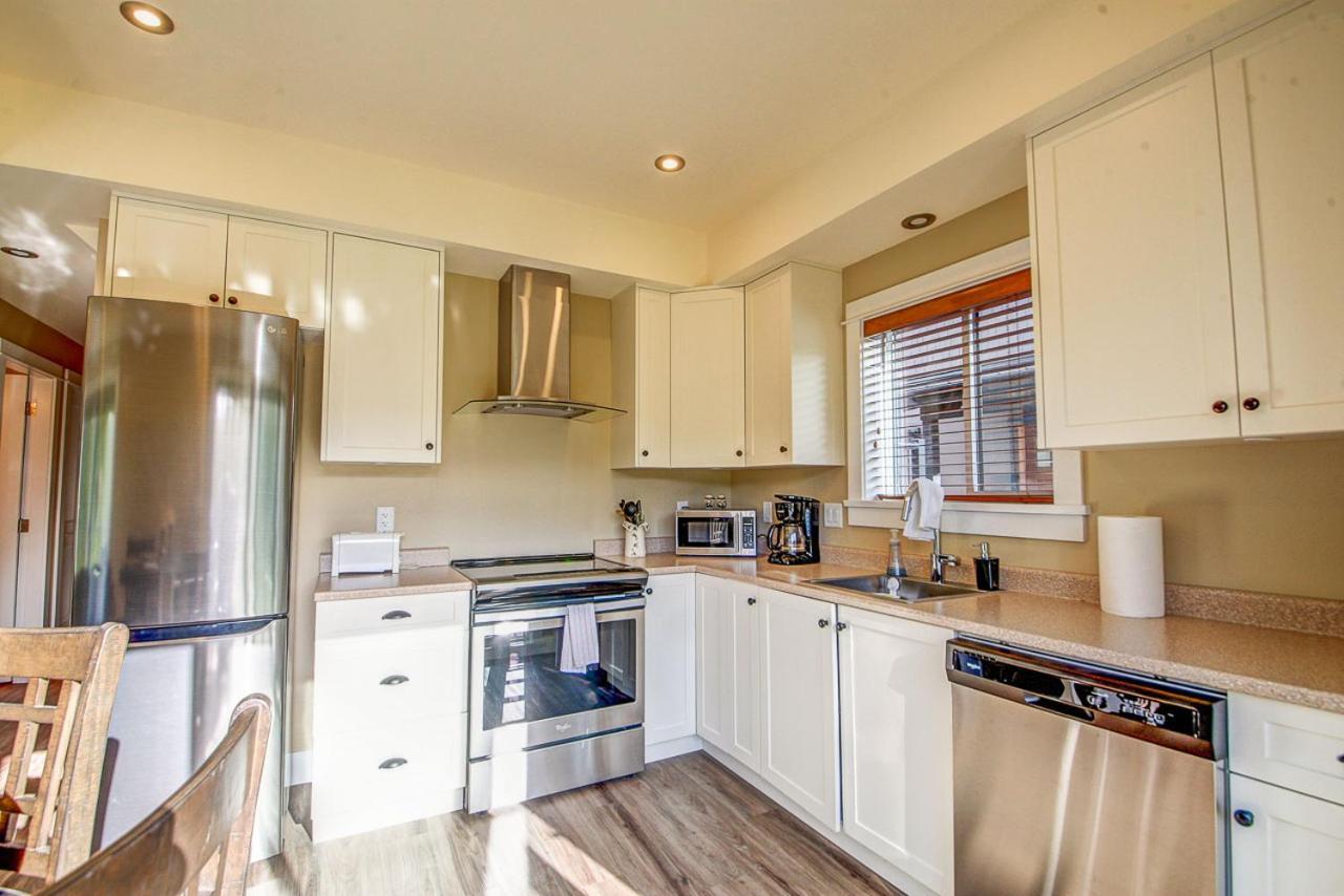 Port Renfrew Vacation Rentals Camera foto