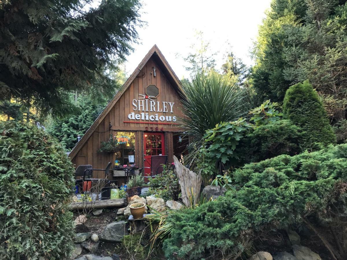 Port Renfrew Vacation Rentals Esterno foto