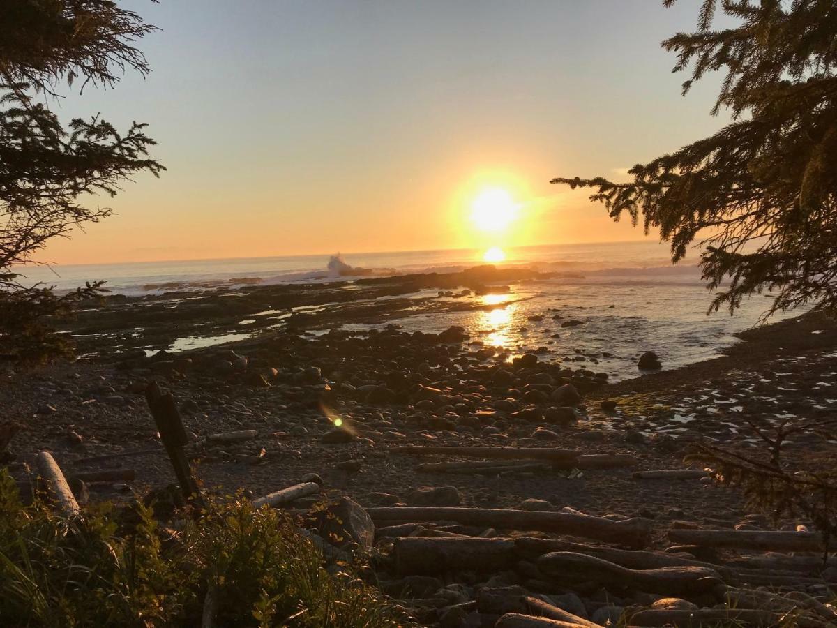 Port Renfrew Vacation Rentals Esterno foto